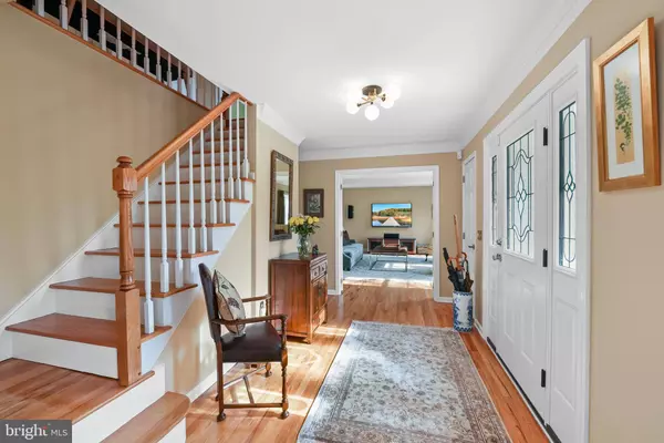 27 BRANDYWINE RD, Skillman, NJ 08558