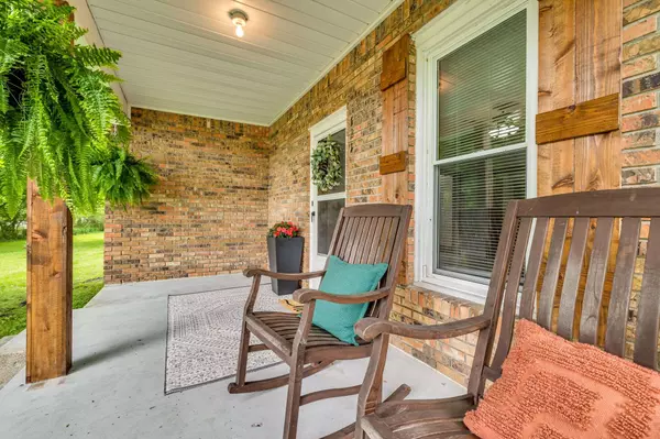 127 Fairview Ave, Gordonsville, TN 38563