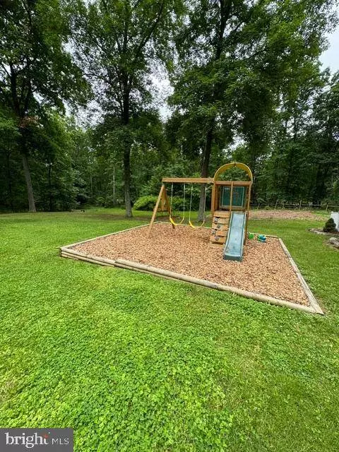 260 RIDINGS LN, White Post, VA 22663