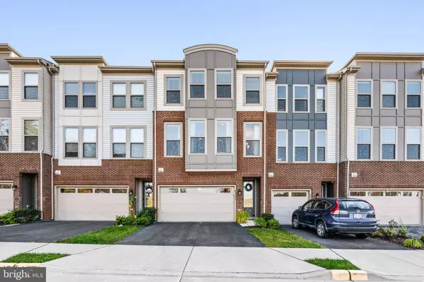 42385 DOGWOOD GLEN SQ, Sterling, VA 20166