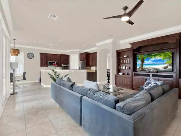 2206 TILLMAN AVE, Winter Garden, FL 34787