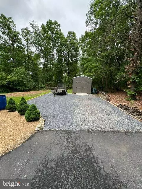 260 RIDINGS LN, White Post, VA 22663