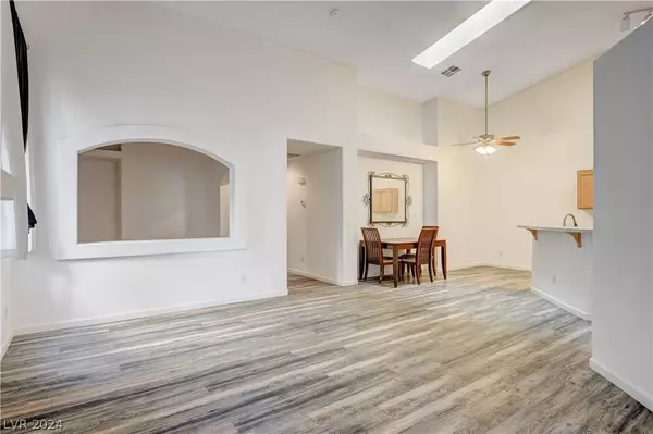 4027 Evesham Court, Las Vegas, NV 89121