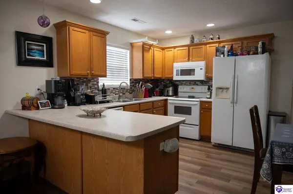 121 Clover Court, Radcliff, KY 40160