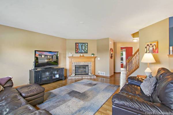 405 Clearview LN, Lake Villa, IL 60046