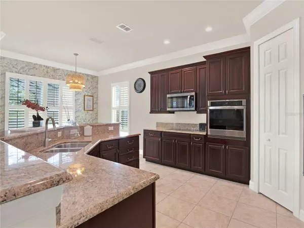 2206 TILLMAN AVE, Winter Garden, FL 34787