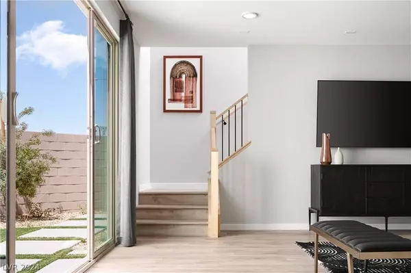 6105 Redstone Hills Drive, Las Vegas, NV 89148