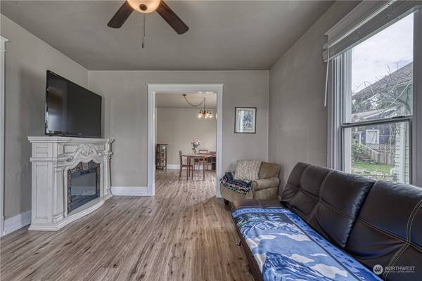 2118 N 29th ST, Tacoma, WA 98403