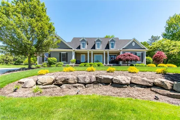 8181 Village CIR, Youngstown, OH 44514