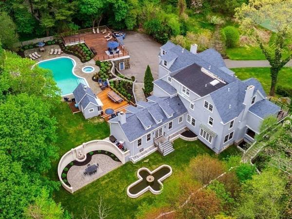 886 Hale Streert, Beverly, MA 01915