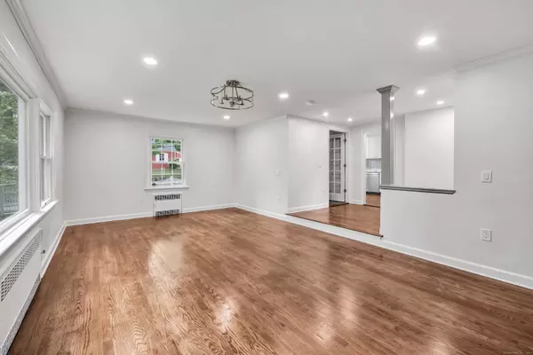 1 Douglas Drive, Greenwich, CT 06831