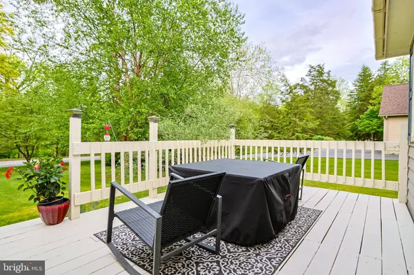 1884 READING DR, Bethlehem, PA 18015