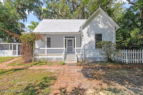 2145 WHARF ST, Middleburg, FL 32068