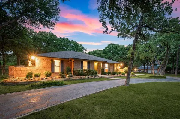 2205 Shadow Creek Court, Southlake, TX 76092