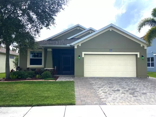1840 Bridgeport CIR, Rockledge, FL 32955