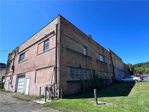 248 N Fourth ST, Steubenville, OH 43952