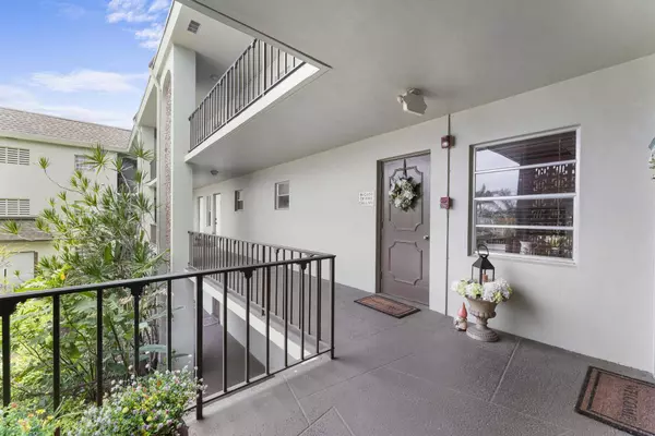 4500 Gefion CT 206, Lake Worth, FL 33467