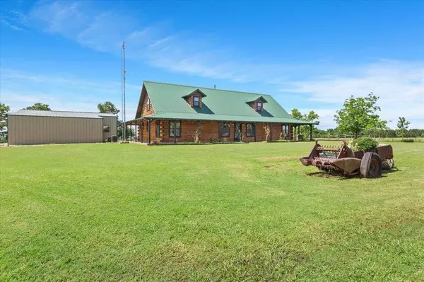 290 Lcr 437, Mexia, TX 76667