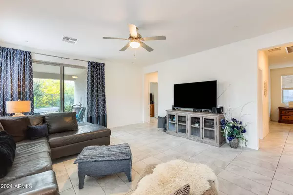 1970 N 213TH Drive, Buckeye, AZ 85396