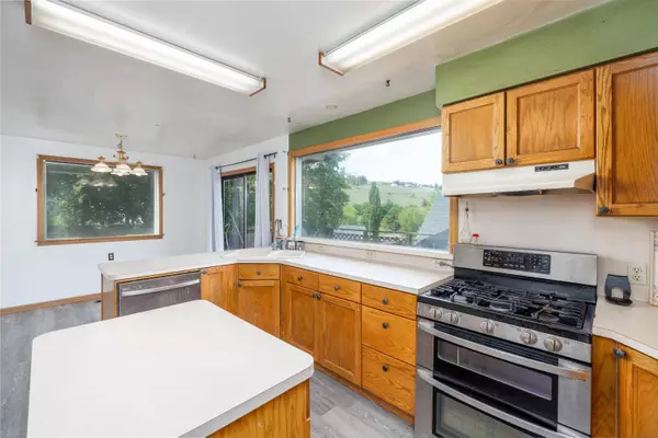 108 W James St, Colfax, WA 99111