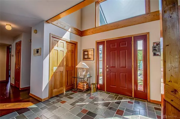 719 Lakengren Cove, Eaton, OH 45320