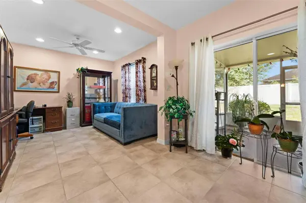 4724 DOYLE DR, Kissimmee, FL 34758
