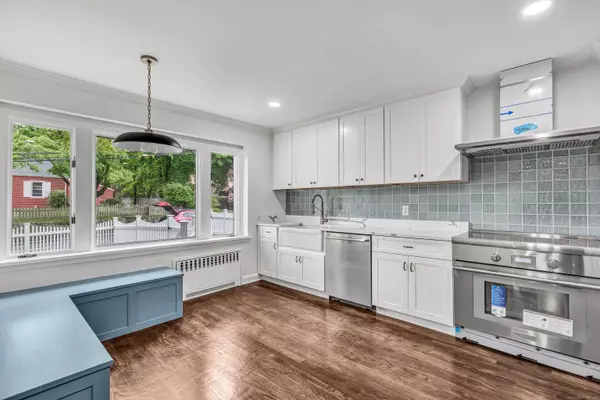 1 Douglas Drive, Greenwich, CT 06831