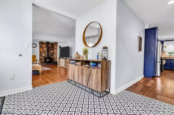 15 Willow Ave, Pequannock Twp., NJ 07440