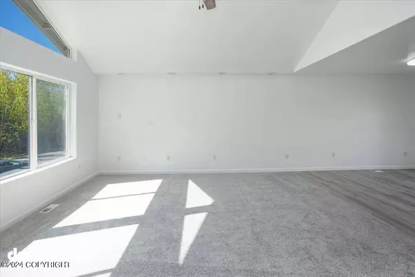 8551 Queensboro AVE, Palmer, AK 99645