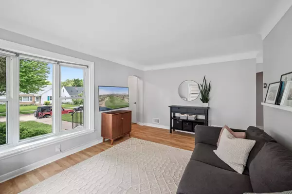 3047 Cleveland ST NE, Minneapolis, MN 55418