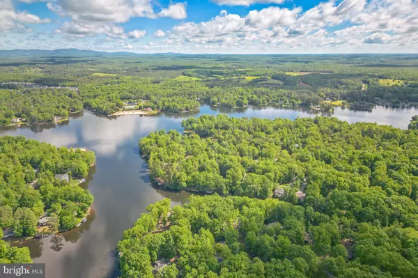 58 WILDWOOD DR, Palmyra, VA 22963