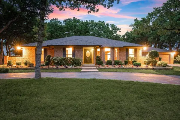 2205 Shadow Creek Court, Southlake, TX 76092