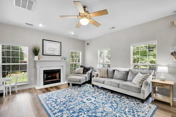 507 Ivy Cir, Charleston, SC 29414