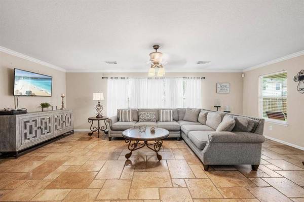 426 Brushy Glen DR, Houston, TX 77073