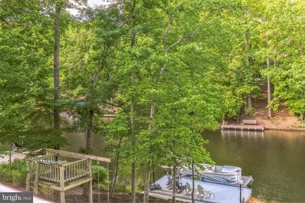 58 WILDWOOD DR, Palmyra, VA 22963