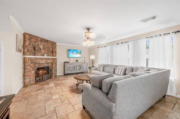 426 Brushy Glen DR, Houston, TX 77073