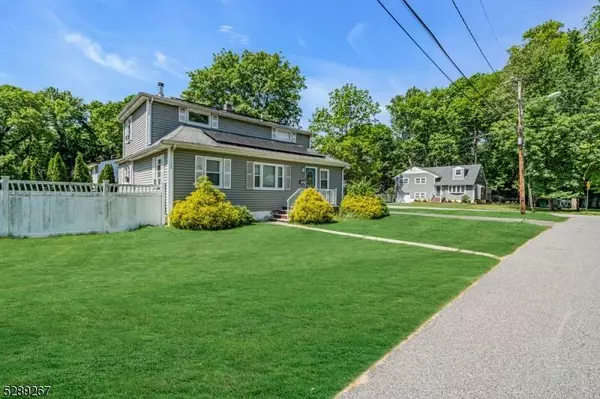 15 Willow Ave, Pequannock Twp., NJ 07440