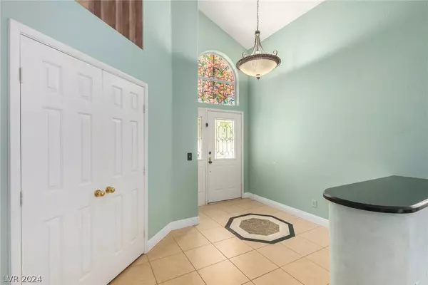 2125 Marble Gorge Drive, Las Vegas, NV 89117