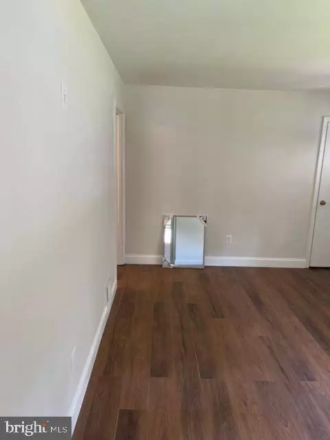 9809 NARRAGANSETT PKWY, College Park, MD 20740