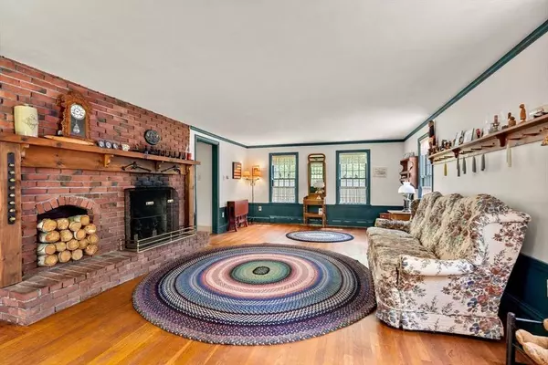 237 Winter St, North Andover, MA 01845