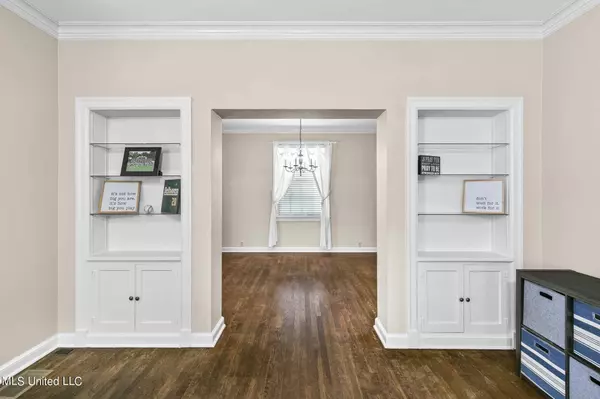 105 Pinehaven Drive, Jackson, MS 39202