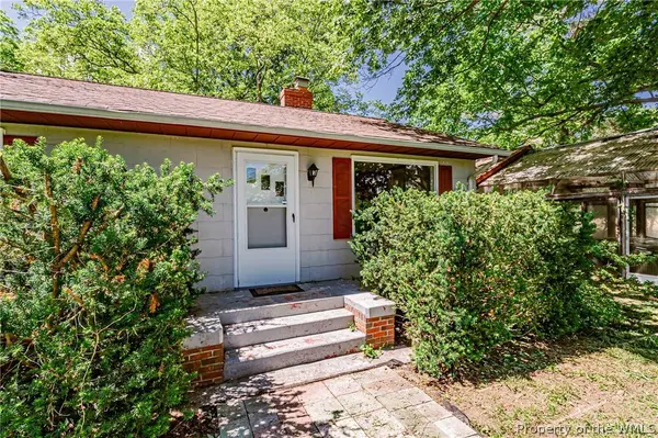 1265 Moorefield RD, West Point, VA 23181