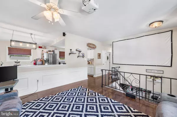 211 CALIFORNIA TRL, Browns Mills, NJ 08015