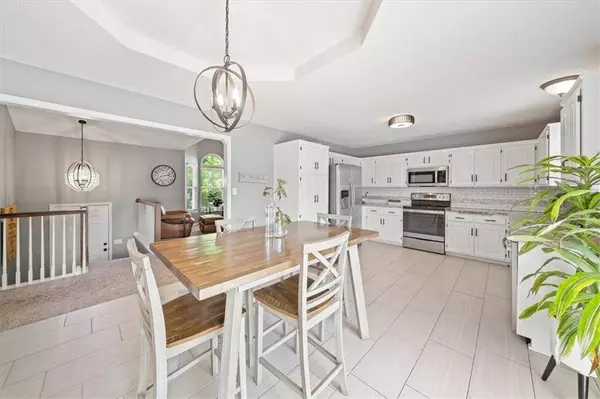 10624 N Holmes ST, Kansas City, MO 64155