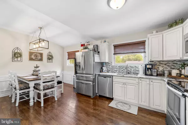 211 CALIFORNIA TRL, Browns Mills, NJ 08015