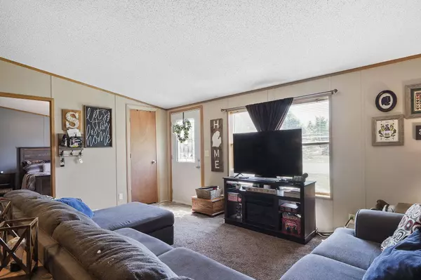 220 Grand Avenue, Manistee, MI 49660