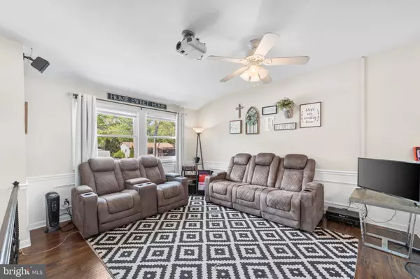 211 CALIFORNIA TRL, Browns Mills, NJ 08015