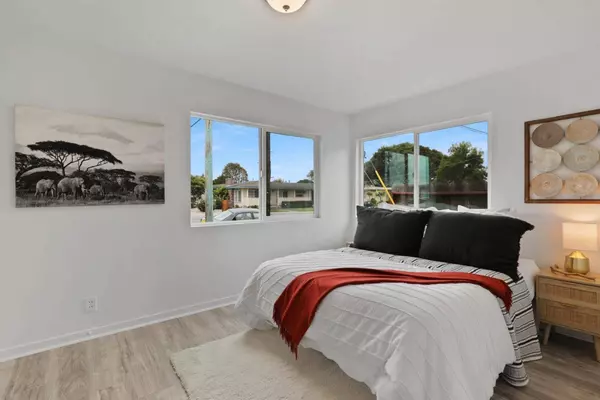 46 - 48 W Acacia ST, Salinas, CA 93901