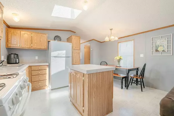 1712 Dixie HWY #14, Crete, IL 60417