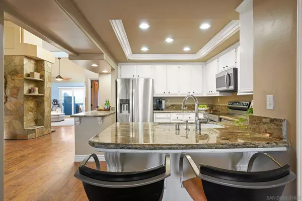 10 Kingston Court, Coronado, CA 92118